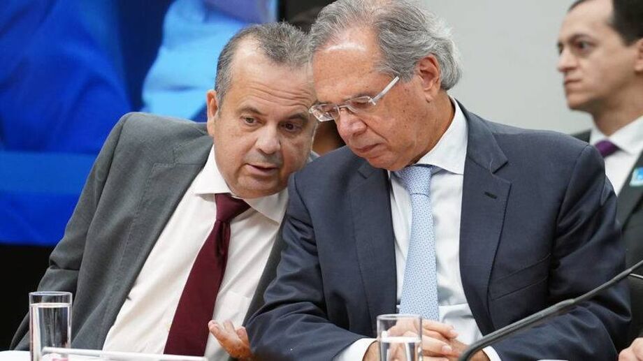 O ministro do Desenvolvimento Regional, Rogério Marinho e o ministro da Economia, Paulo Guedes