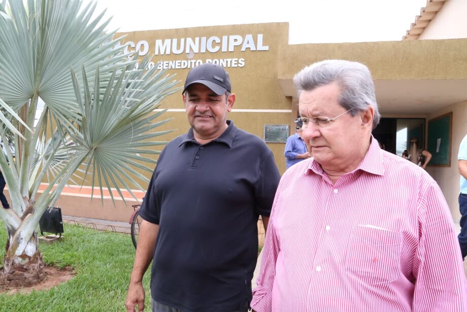 Prefeito Roberto Nem e deputado Onevan de Matos
