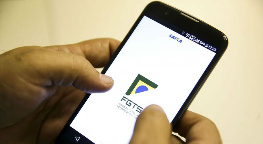 A consulta ao saldo do Fundo de Garantia pode ser feita por meio do site e do aplicativo do FGTS
