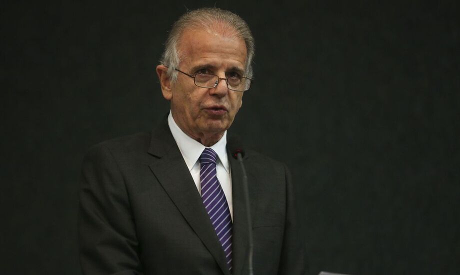 O presidente do Tribunal de Contas da União (TCU), José Múcio Monteiro, disse hoje (18) que não se deve criminalizar a gestão pública a partir de generalizações