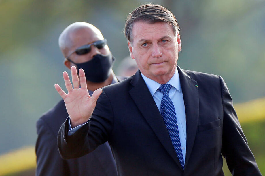 O presidente Jair Bolsonaro antes de cerimônia de hasteamento da Bandeira neste terça-feira
