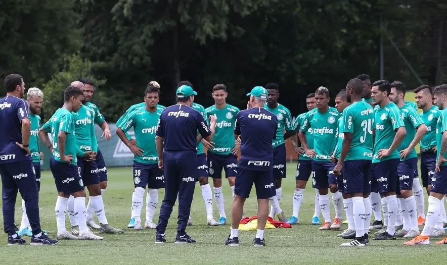 O clube revelou que fez exames também em 26 membros da diretoria e comissão técnica.