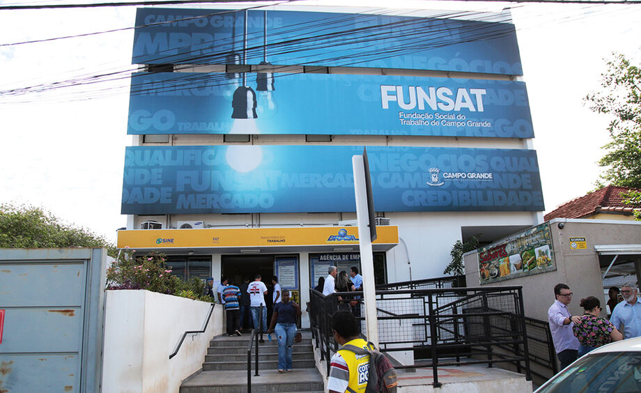 Funsat fica próxima da Igreja Ortodoxa
