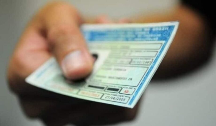 Se mantida a autorização, a Abin teria acesso a informações de 76 milhões de brasileiros, como nome, filiação, endereço, telefone, dados dos veículos e foto do portador da carteira de motorista
