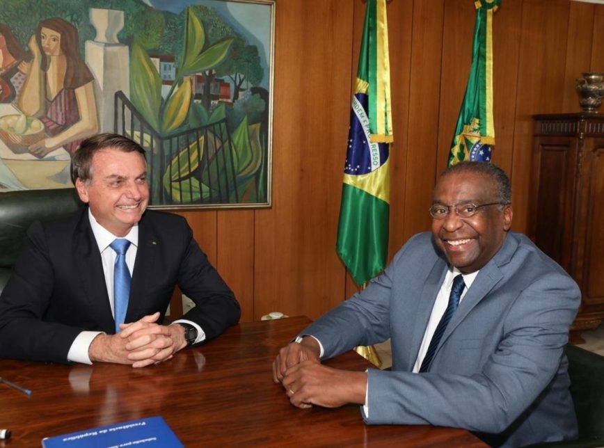 Presidente Jair Bolsonaro e novo ministro da educação Carlos Decotelli