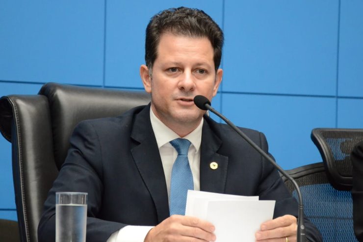 Atendendo pedido do vereador de Bonito Pedrinho da Marambaia, Renato Câmara solicita que prazo para emplacamento dos veículos do transporte de passageiro seja prorrogado até o final de 2020