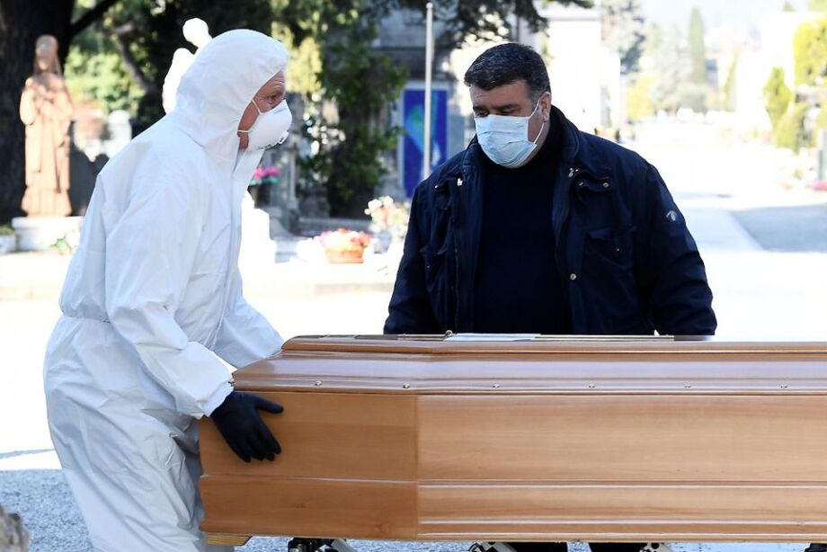 Com quadro de pneumonia grave e com a piora do seu estado, faleceu na noite de 25 de junho