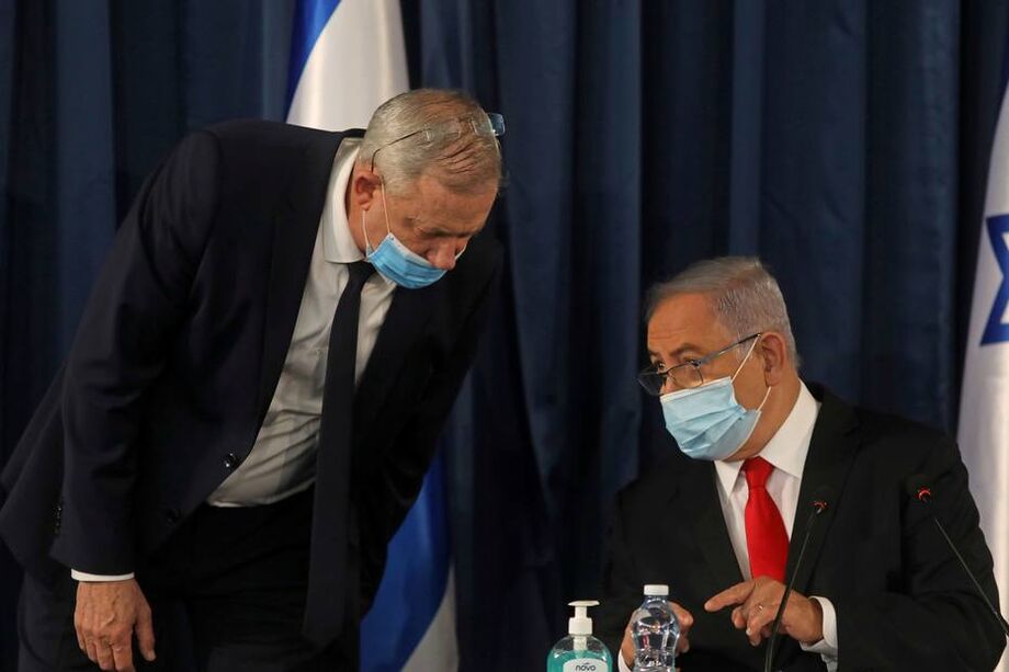 Para os Estados Unidos, a proposta, só pode sair do papel se houver um consenso dentro do governo israelense - os palestinos já disseram que não concordam com nenhum termo da anexação do plano americano.