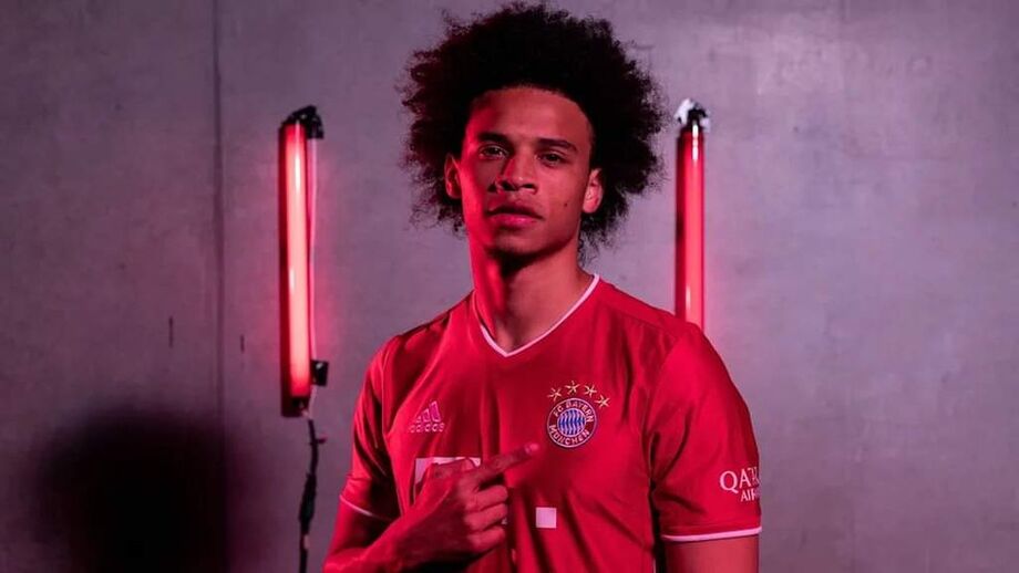Os valores da transferência não foram revelados pelos clubes e Sané assinou contrato até junho de 2025.