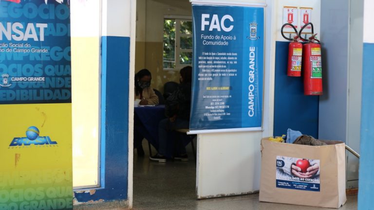 O FAC (Fundo de Apoio à Comunidade), participou nesta quinta e sexta-feira, 1 e 2, da ação itinerante da Funsat (Fundação Social do Trabalho), realizada no CRAS (Centro de Referência de Assistência Social) O Picolé, no Bairro Estrela do Sul, em Campo Gran