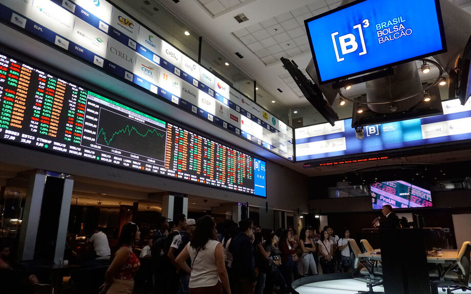 Sem a referência dos mercados de Nova York, fechados pela celebração da Independência dos EUA, o Ibovespa teve sessão tranquilanesta sexta, 3