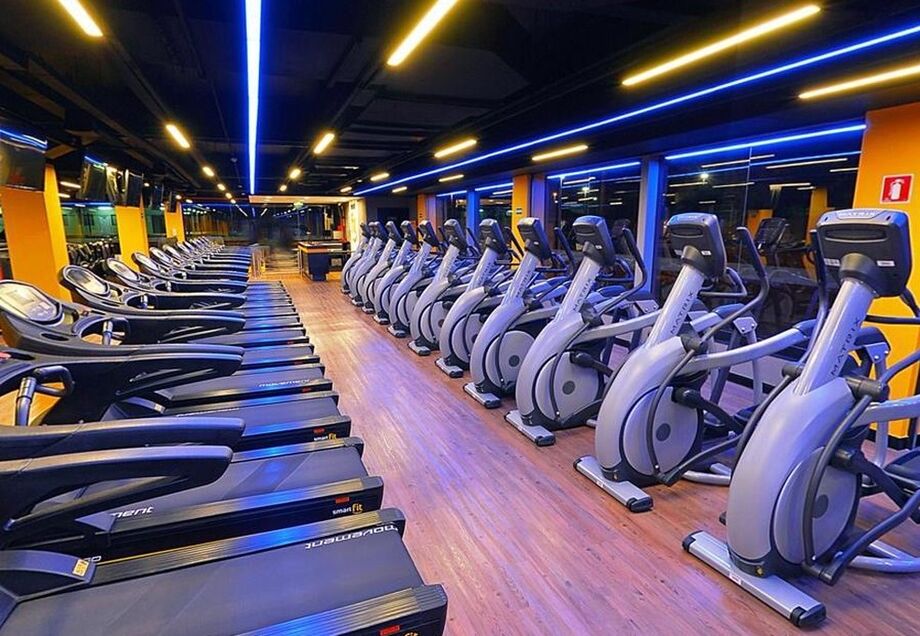 Clientes da academia Smart Fit encontram impedimentos em cancelar planos da academia devido à pandemia do novo coronavírus