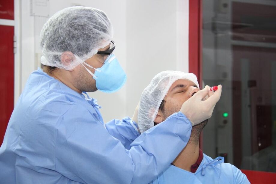 A Organização Mundial da Saúde (OMS) disse neste sábado que seus países membros reportaram 212.326 novos casos de covid-19, o maior aumento em um único dia desde o início da pandemia