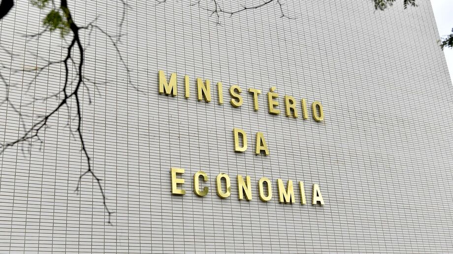 Frente do Ministério da Economia