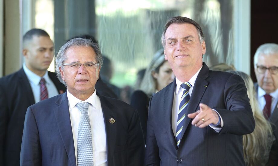 Desde o início da pandemia, Guedes tem evitado compromissos presenciais e dá preferência a reuniões por videoconferência, inclusive com seus secretários e assessores