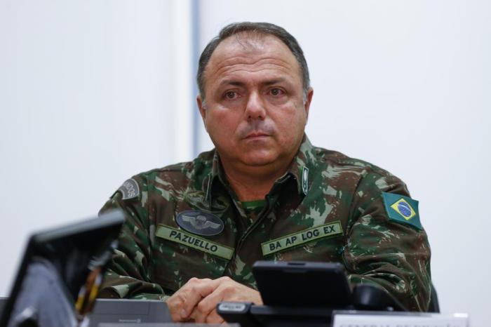 O general Eduardo Pazzuello
