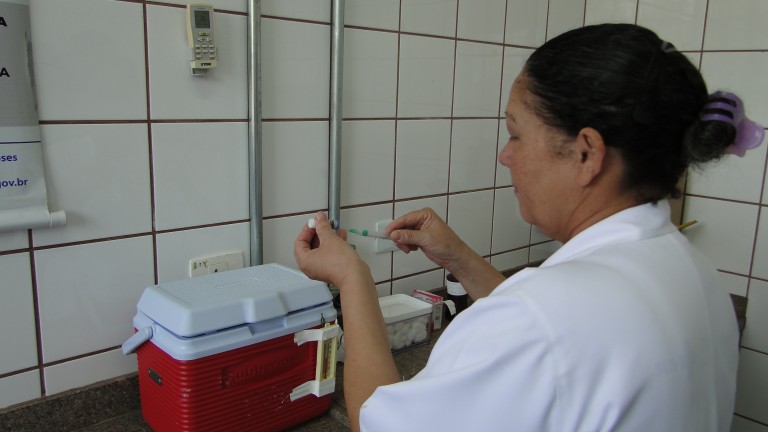 A mudança no horário de funcionamento se deve à baixa procura de profissionais e demais pessoas que correm risco permanente de exposição ao vírus e às medidas de segurança para reduzir o risco de contágio do novo coronavírus