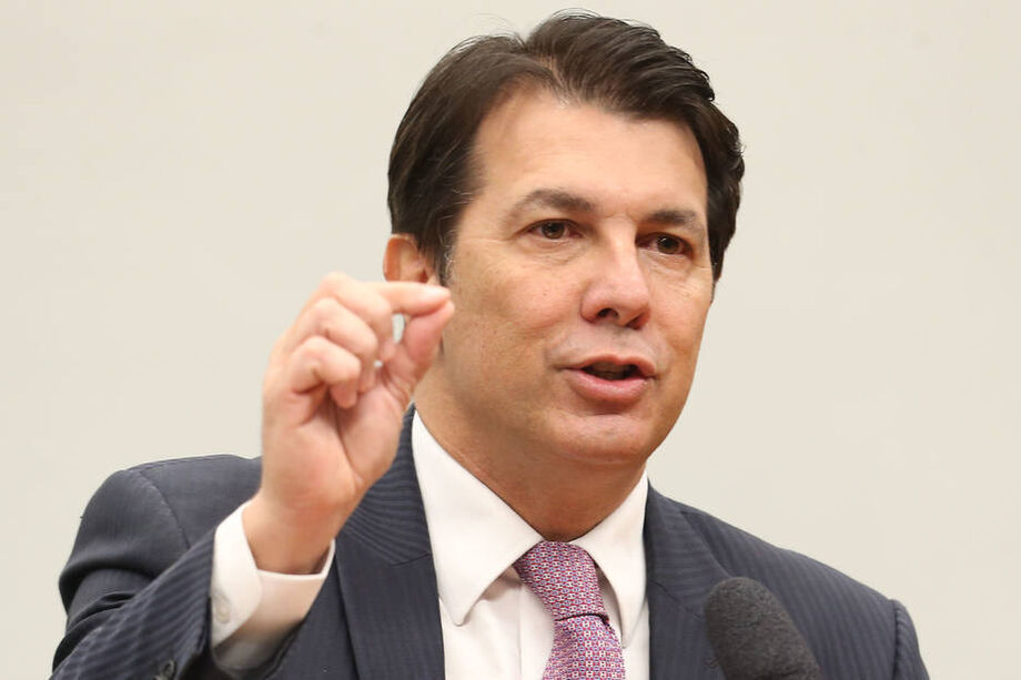 Arthur Oliveira Maia disse que consumidor poderá optar por crédito ao invés de reembolso