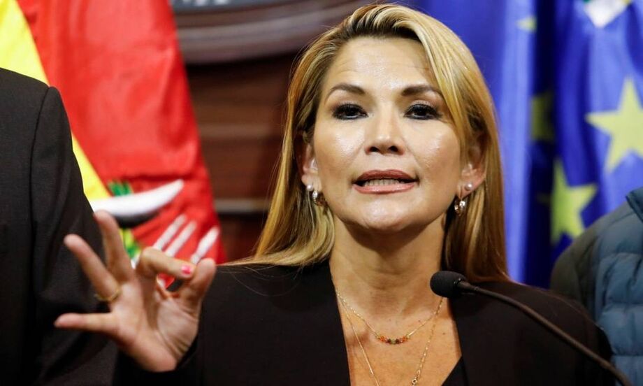 Quero agradecer a todos os bolivianos que trabalham para sairmos desta crise sanitária que enfrentamos. Juntos, sairemos dela.