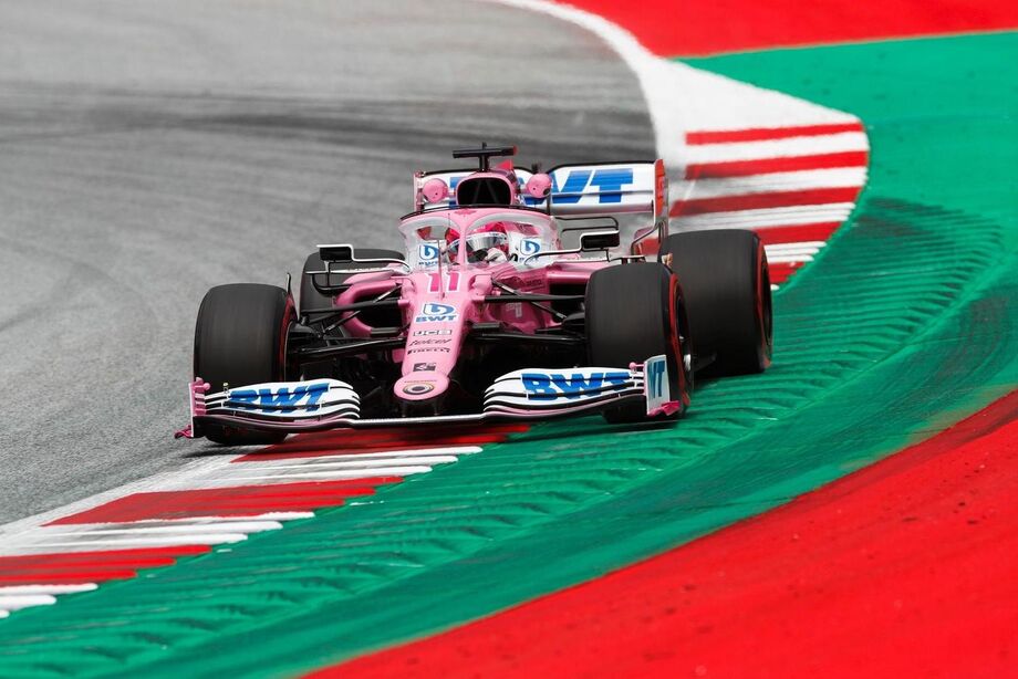 O mexicano se destacou ao obter este tempo com pneus macios, mais velozes do que os médios, utilizados tanto por Hamilton quanto pelo finlandês Valtteri Bottas, ambos da Mercedes.