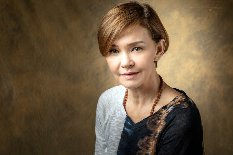 Julia reservou ainda um tempo para falar do amor pelos pais, a atriz Lílian Lemmertz (1937-1986) e o poeta Lineu Dias (1927-2002).
