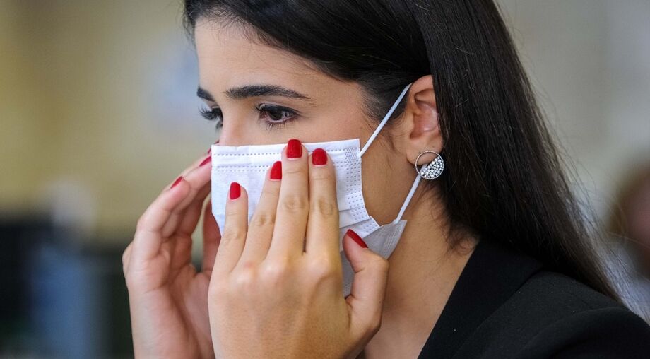 As máscaras caseiras, desde que bem confeccionadas, são recomendadas pelo próprio Ministério da Saúde