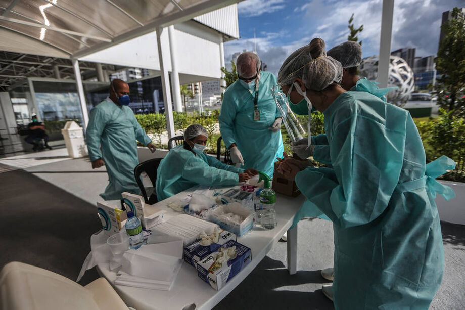 As mortes permanecem estáveis em cerca de 5 mil por dia