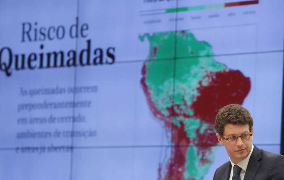 O ministro do Meio Ambiente, Ricardo Salles, está tentando se reaproximar das empresas para debater desmatamento