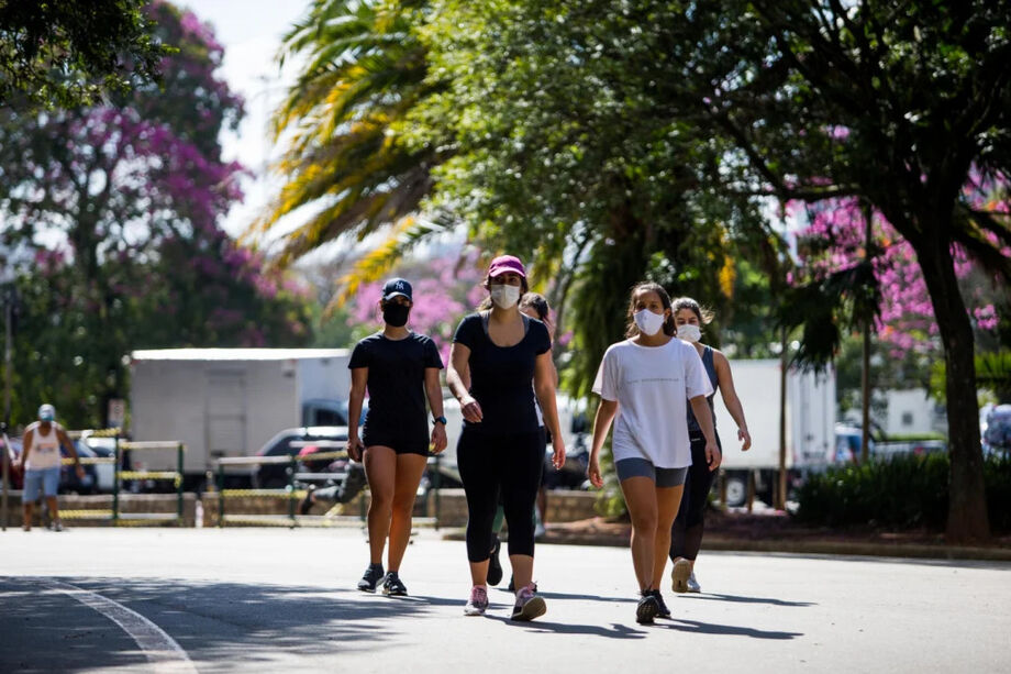 Parques tiveram movimento intenso em reabertura