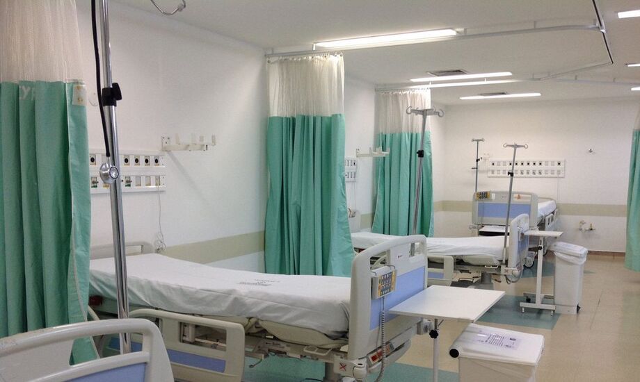 Dos leitos já existentes, estão disponíveis 735 leitos clínicos adulto
