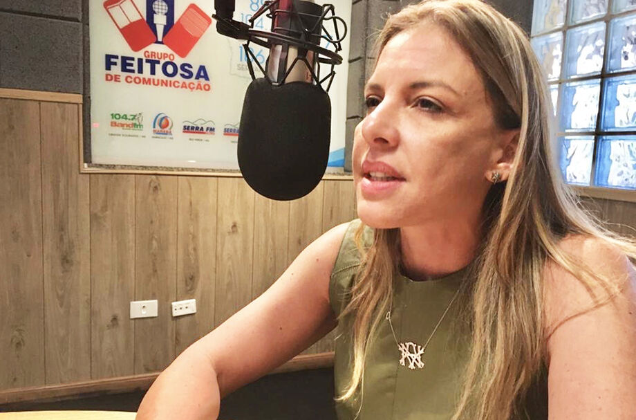 Viviane Orro em entrevista ao Grupo Feitosa de Comunicação