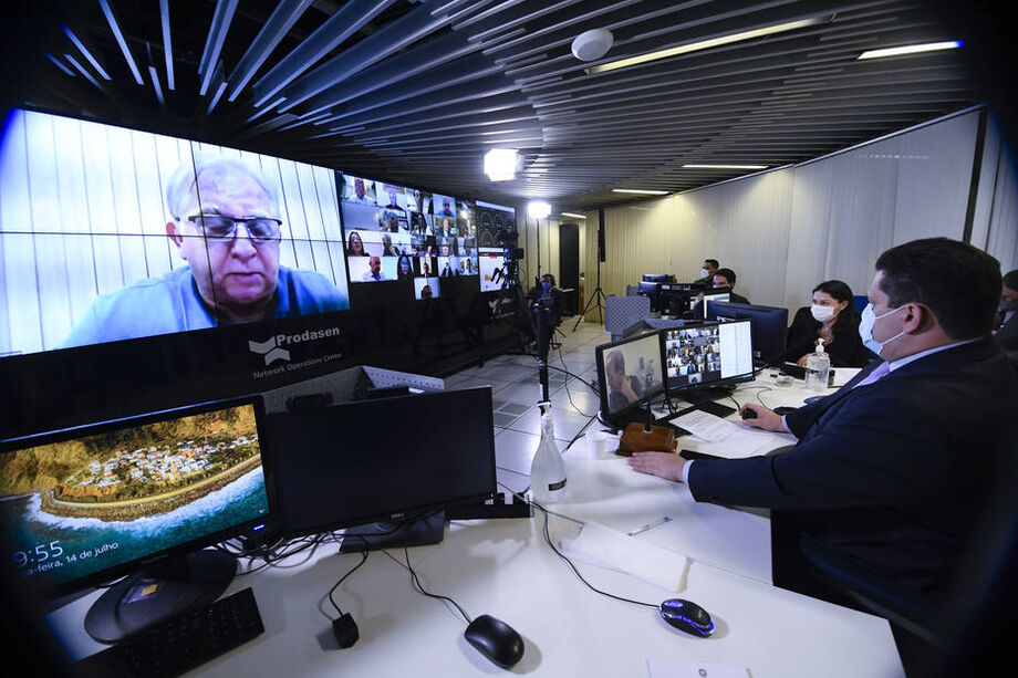 Para Izalci Lucas, medida é fundamental para os microempresários