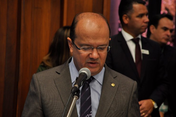 Barbosinha apresenta proposta que visa conceder o benefício do aluguel social às mulheres vítimas de violência doméstica
