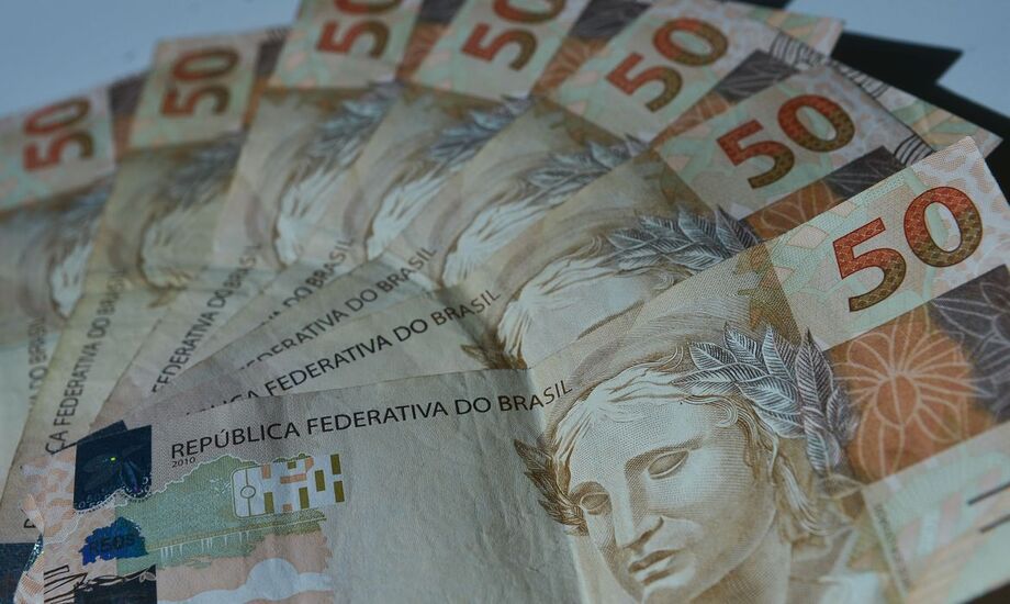 Um total de 14 das 27 Unidades da Federação deixaram de pagar algum compromisso com garantia da União desde o começo deste ano