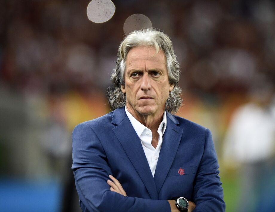 O treinador deve viajar neste fim de semana para seu país