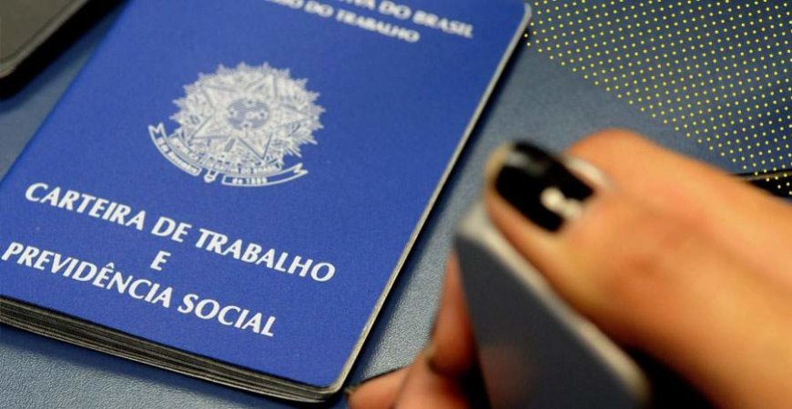 O número de desempregadou no País continuou aumentando