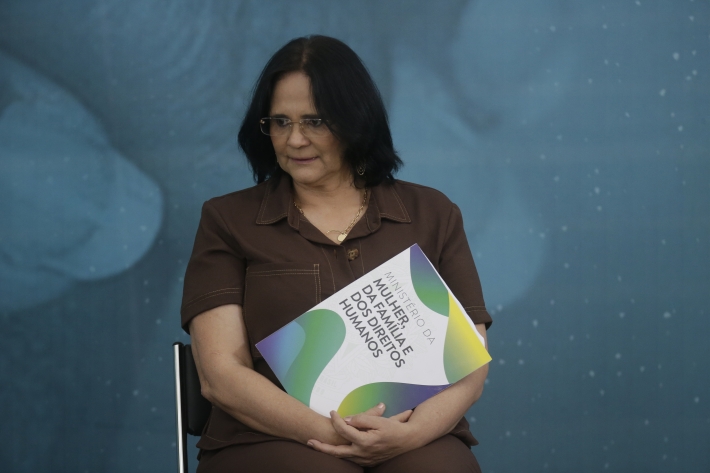 A ministra da Mulher, Família e Direitos Humanos Damares Alves durante lançamento do programa ‘Brasil Acolhedor’