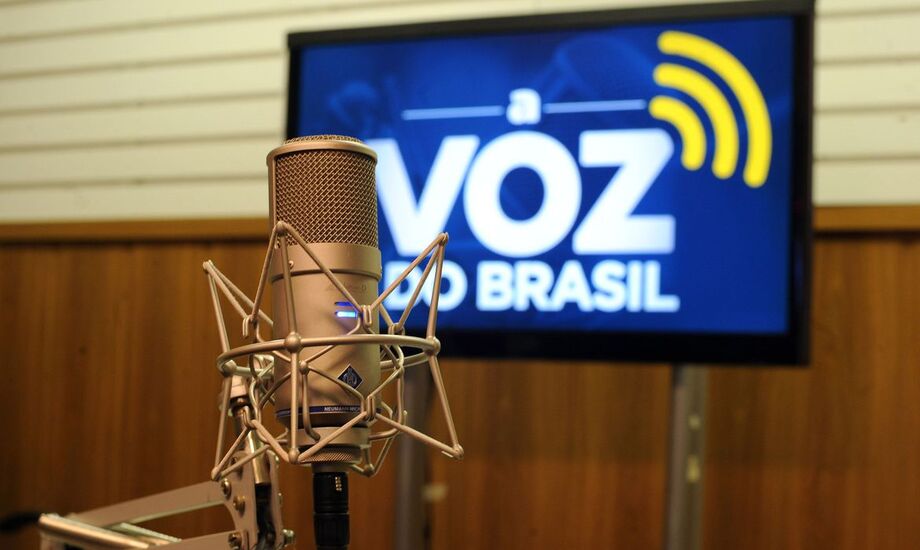 Além de nomes diferentes, o programa teve horário, formato e conteúdo distintos do atual