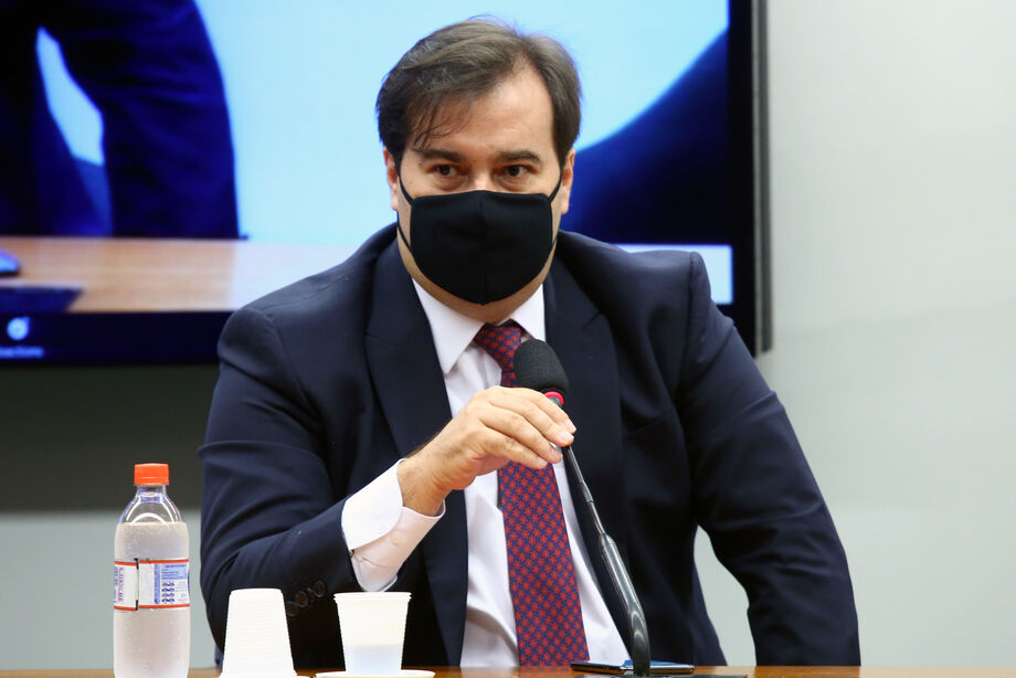 Se apresentar propostas em 2021 a Casa revisora vai fazer a conta de que vai fazer a votação no segundo semestre, aí morreu, né, ninguém vai votar nada no segundo semestre de 2021, comentou.
