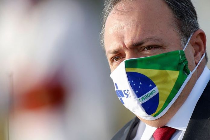 Ministro interino da Saúde, general Eduardo Pazuello, em Brasília
