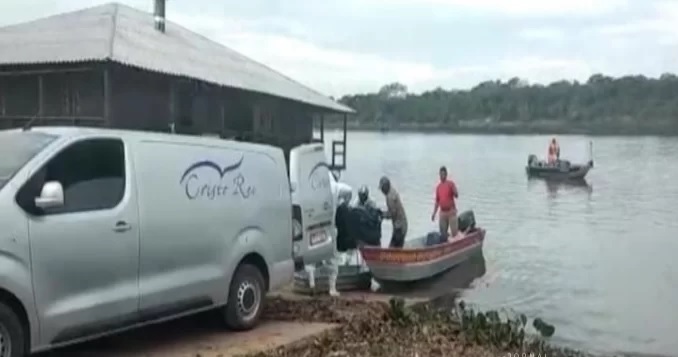 Momento em que funerária foi até Albuquerque para trazer o corpo para Corumbá/MS
