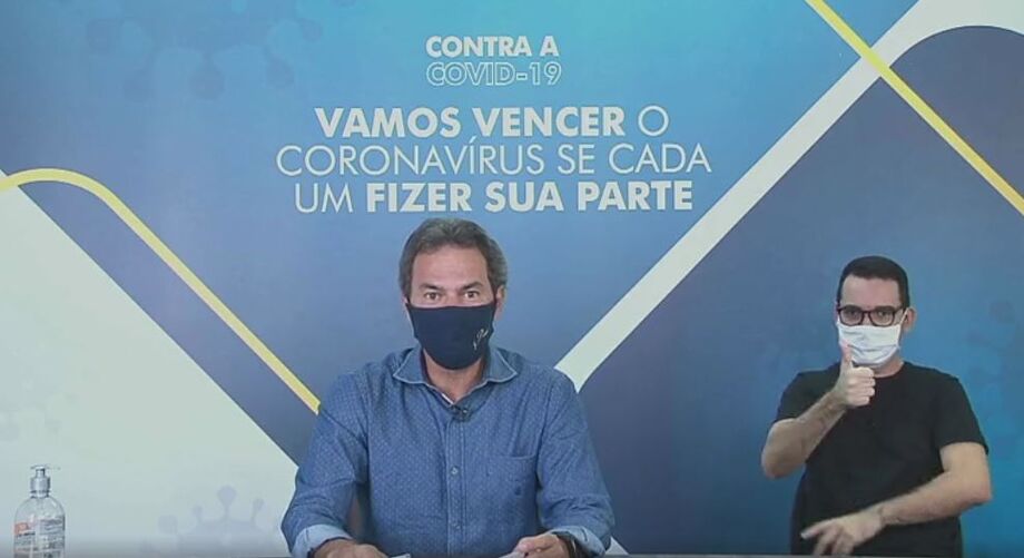 O prefeito em mais uma live