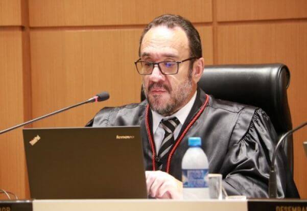 O desembargador Vladimir Abreu da Silva