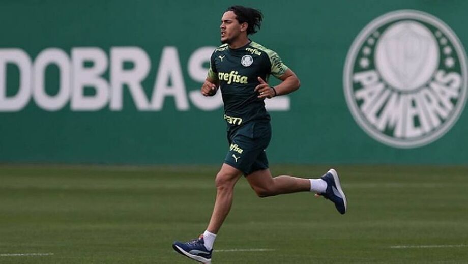 Gómez se aproxima de acordo com o Palmeiras