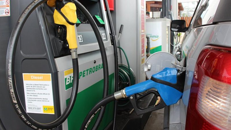 A gasolina melhorada deve ser comercializada por todos os postos até 2022