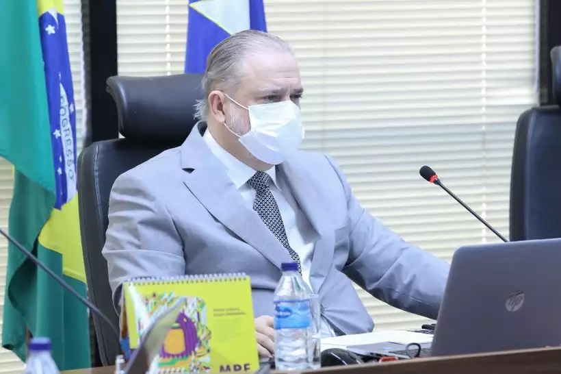 Aras afirmou ser ''hora de corrigir os rumos para que o lavajatismo não perdure'' e disse que operação tem ''caixas de segredos''