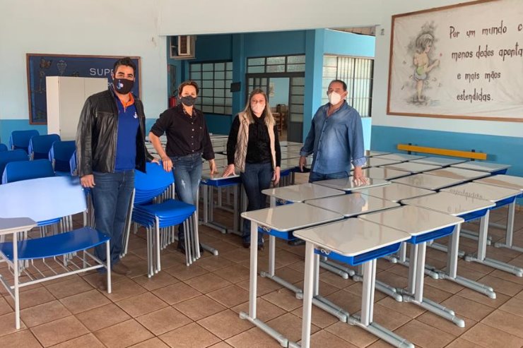 APAE adquire mesas e cadeiras com emenda de Gerson