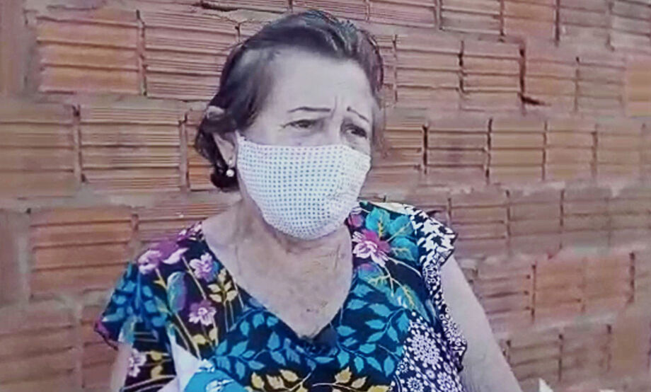 Dona Eracy Fernandes, de 74 anos
