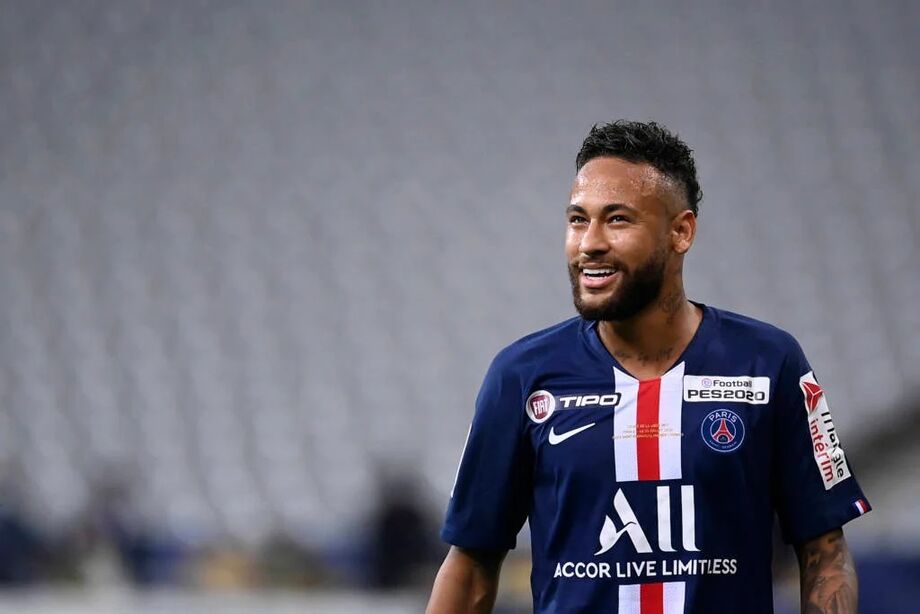 Nos pênaltis, PSG supera Lyon e conquista a Copa da Liga Francesa