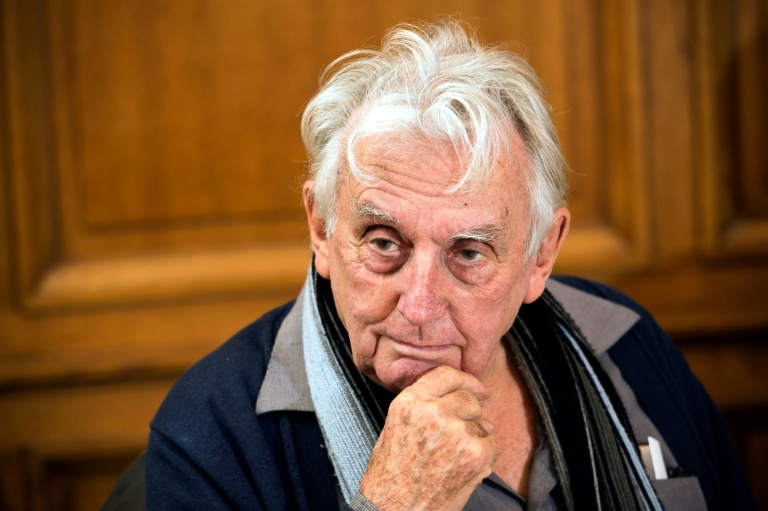 O jornal Le Monde escreveu que um grande escritor viajante morreu
